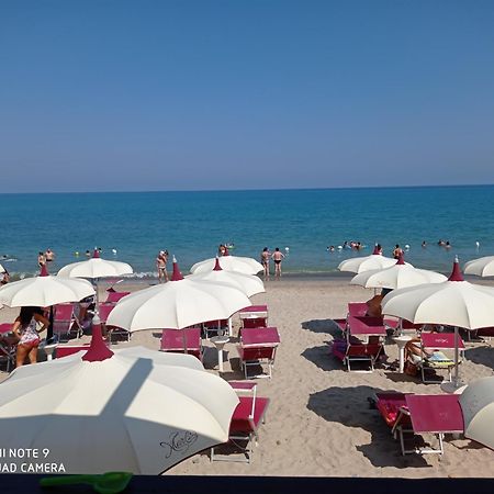 Holiday Homes Campofelice Di Roccella Buitenkant foto